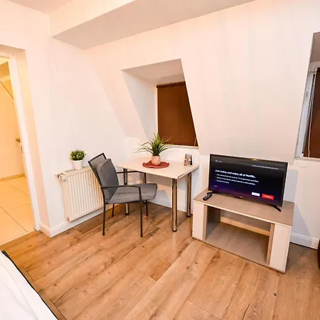 City Center Accommodation Bucarest Extérieur photo