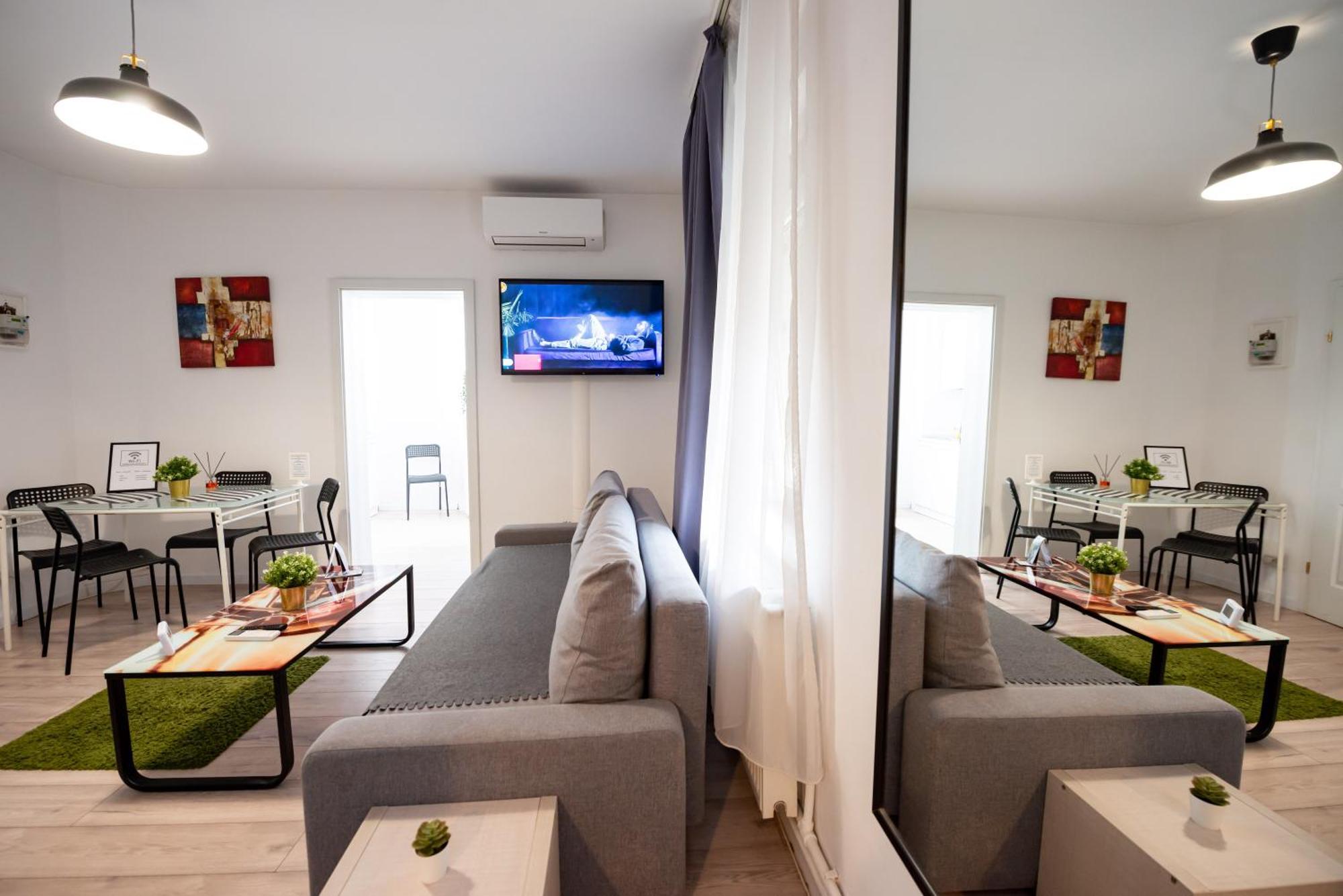 City Center Apartment *